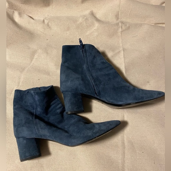 Blue suede boots by Theory - Picture 3 of 4